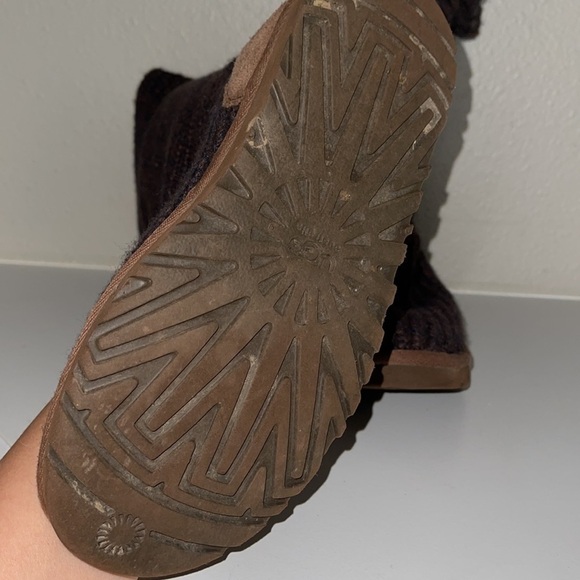 Sweater Knit Uggs Boots/Booties black/brown size 6 - Picture 8 of 16